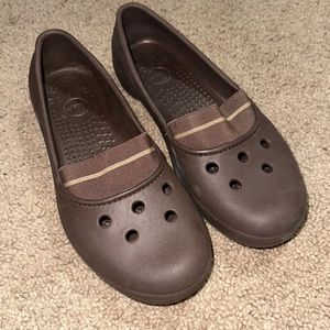 CROCS JUNEAU Brown Slip On Elastic Flats